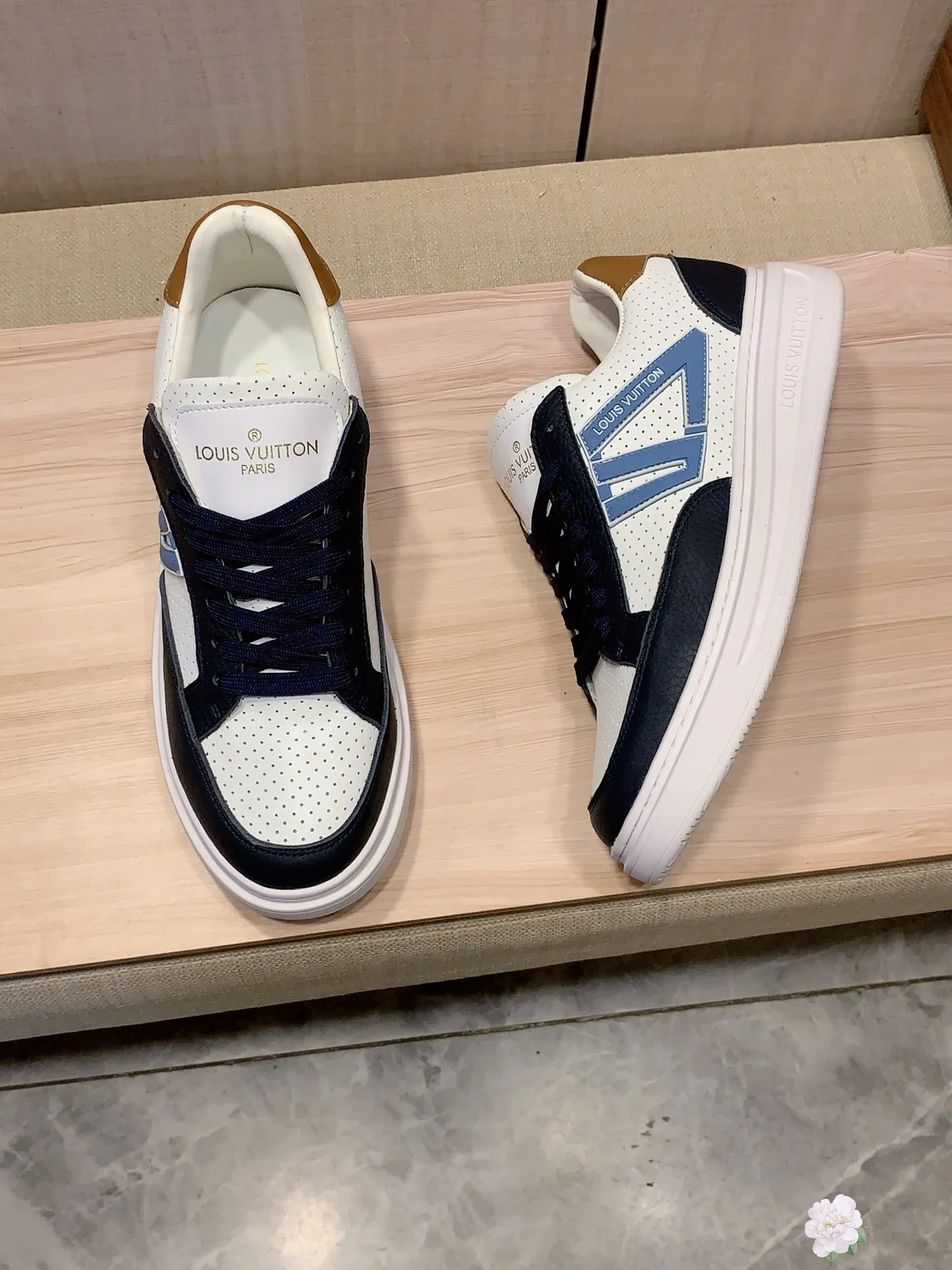 Men's Men's Shoes 💰420💰💰🎩🎩[Lightning][Lightning] "Lv*" The latest and most popular casual shoes, top brands [Seduce] Luxury ~ Purchasing Agency, Top ~ Quality. [Strong] The upper is made of imported breathable cowhide with material ➕ breathable sheepskin feet (•) and fine workmanship. Original stylish and stylish soft rubber wear-resistant and non-slip outsole, light and comfortable on the feet, the real thing looks better when taken in real life, 413: code: 38-44, 6️⃣ colors selected